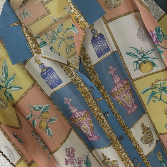 ❌SOLD OUT❌ Vintage 80s  Baroque Printed Shirt - Picture 3 of 5